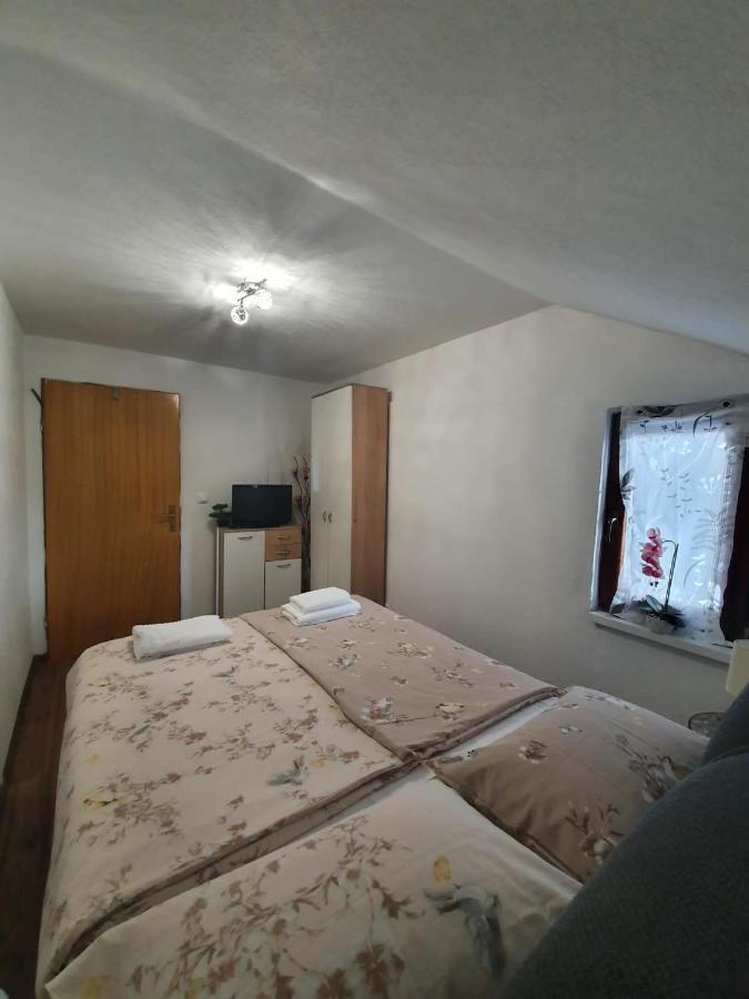 Apartment Magdalena Knin Luaran gambar
